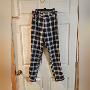 HOT TOPIC GOTH PLAID PANTS: BLACK/WHITE: GREAT CONDITION: SIZE SMALL